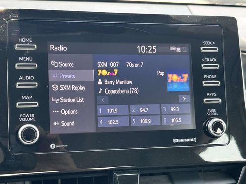 Used 2021 Toyota Camry SE w/ Convenience Package FWD image 22