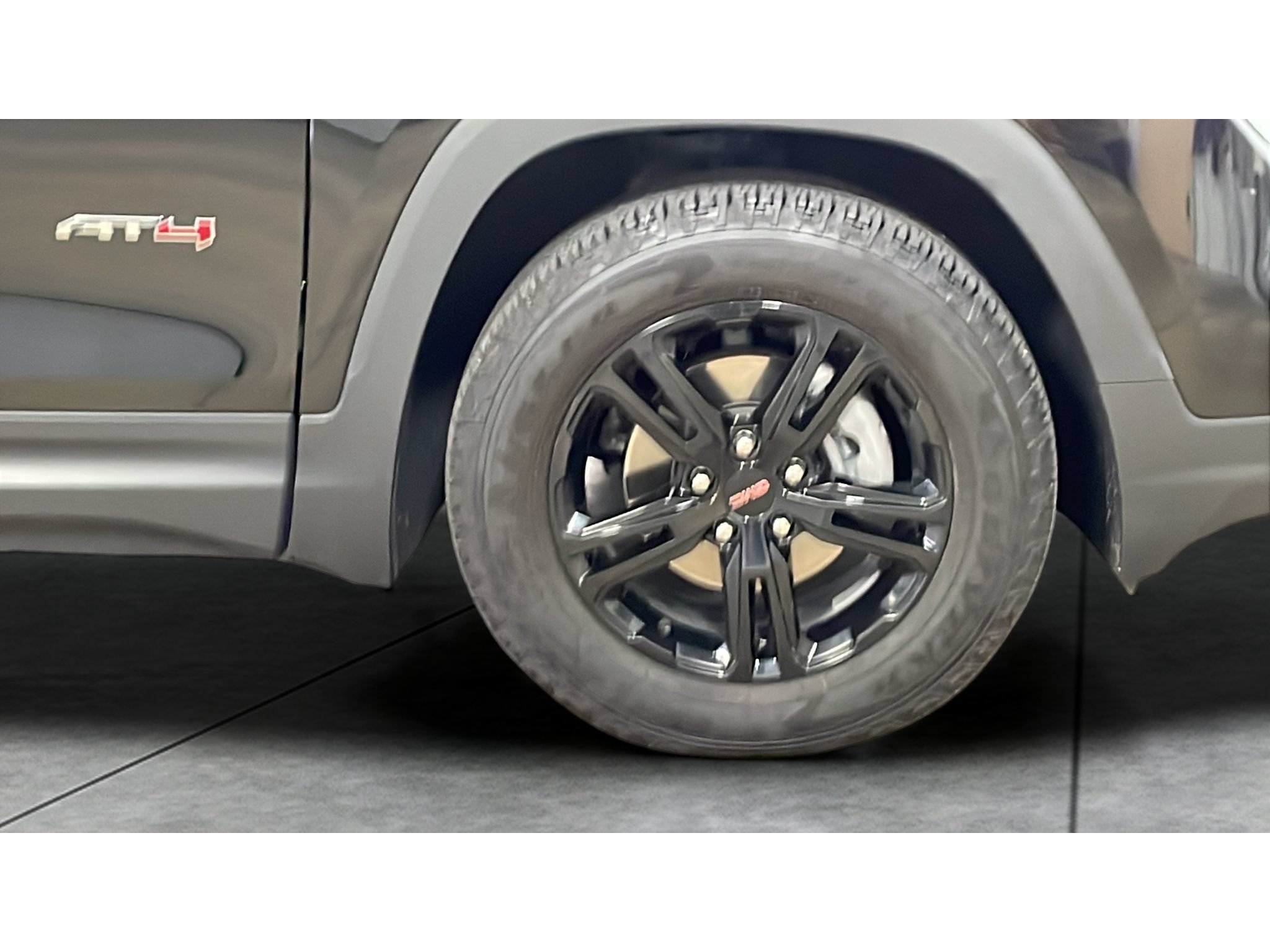 Used 2024 GMC Terrain AT4 w/ Tech Package AWD/4WD image 19