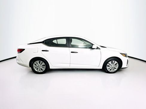 Used 2025 Nissan Sentra S image 10
