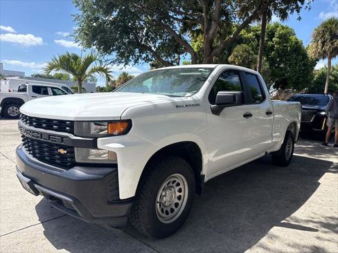Used 2020 Chevrolet Silverado 1500 W/T w/ WT Convenience Package AWD/4WD image 2