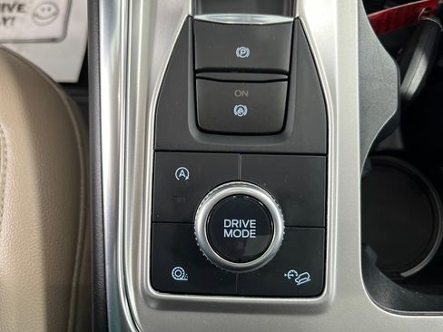 Used 2020 Ford Explorer Limited AWD/4WD image 34