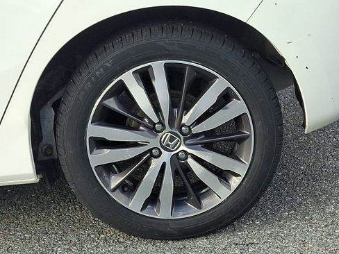 Used 2016 Honda Fit EX image 9