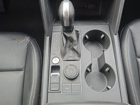 Used 2021 Volkswagen Atlas SE image 13