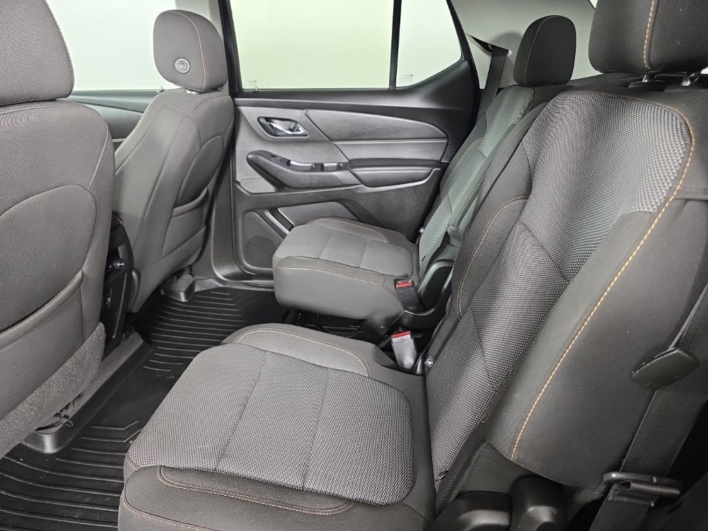 Used 2020 Chevrolet Traverse LT FWD image 27