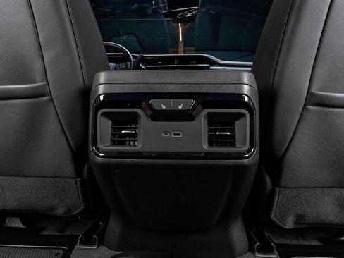 Used 2025 GMC Sierra 2500 AT4 w/ AT4 Premium Plus Package image 32