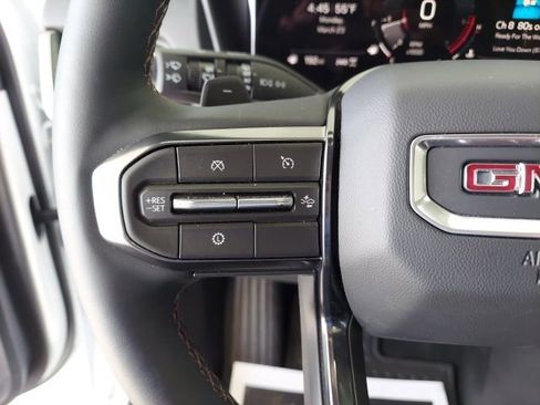 Used 2026 GMC Terrain AT4 w/ LPO, Black Badging Package AWD/4WD image 13