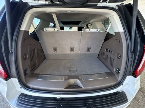 Certified 2021 GMC Yukon Denali w/ Denali Ultimate Package image 27