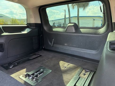 Used 2014 GMC Yukon SLE image 11