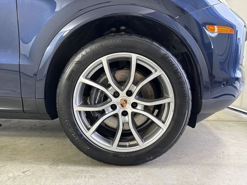 Certified 2026 Porsche Cayenne AWD/4WD image 15