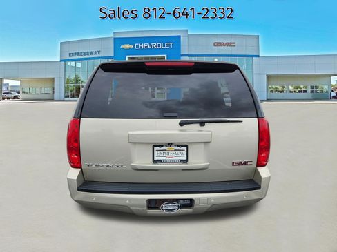 Used 2013 GMC Yukon XL SLT AWD/4WD image 6
