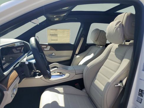 New 2026 Mercedes-Benz GLS 580 4MATIC image 25