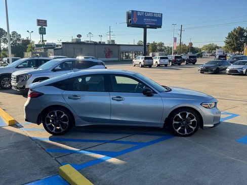 Used 2025 Honda Civic Sport Touring image 4