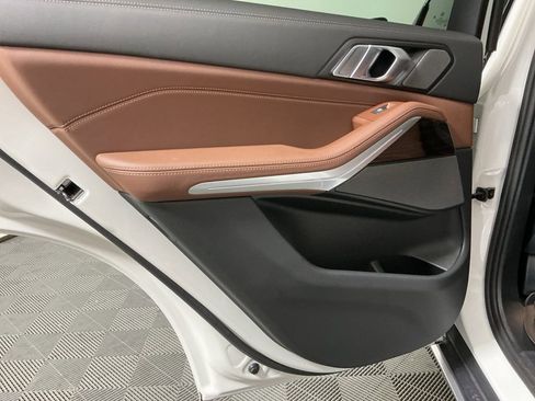 Certified 2024 BMW X5 sDrive40i w/ Premium Package image 24