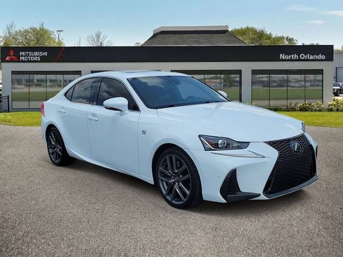 Used 2020 Lexus IS 300 F Sport w/ F Sport Package RWD image 4