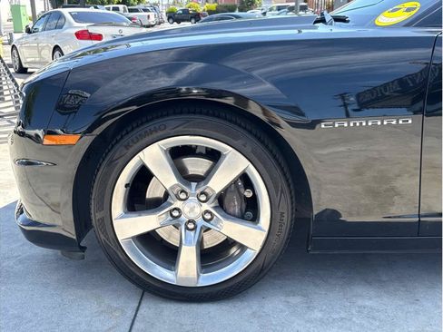 Used 2013 Chevrolet Camaro SS RWD image 32