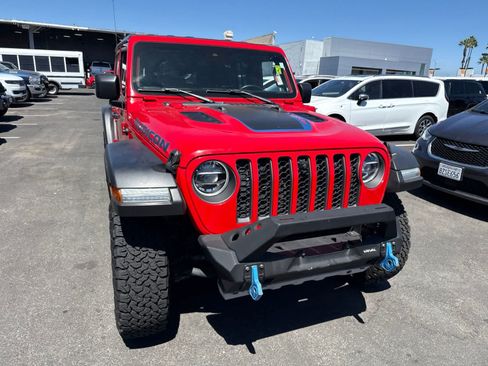 Used 2021 Jeep Wrangler Unlimited Rubicon 4xe w/ Cold Weather Group AWD/4WD image 6