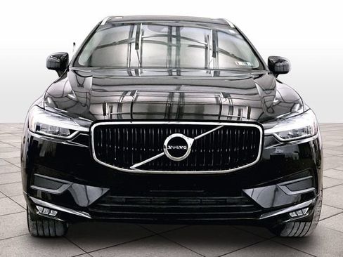 Used 2021 Volvo XC60 T5 Momentum w/ Premium Package AWD/4WD image 3