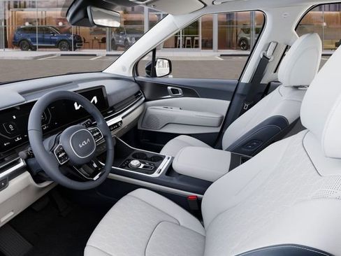 New 2026 Kia Carnival Hybrid FWD image 17