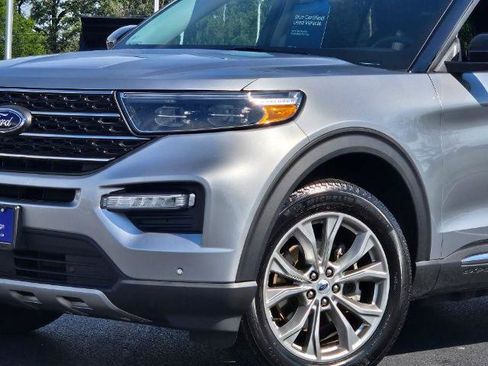 Certified 2023 Ford Explorer XLT w/ Equipment Group 202A AWD/4WD image 2