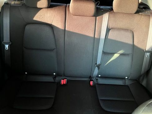 Used 2019 MAZDA CX-5 Sport image 16