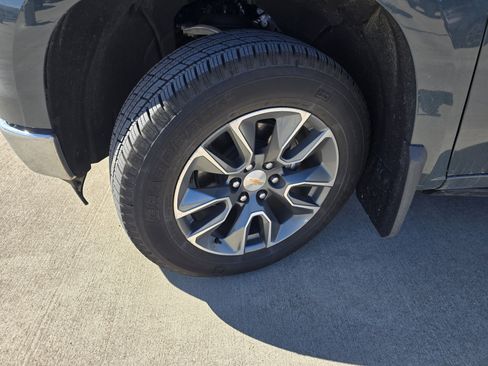 Used 2026 Chevrolet Silverado 1500 LT w/ Leather Package image 9