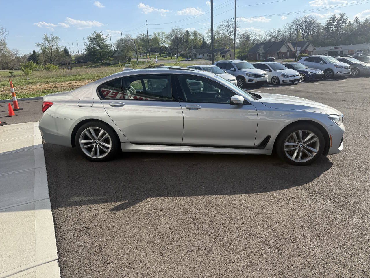 Used 2017 BMW 750i xDrive AWD/4WD image 6