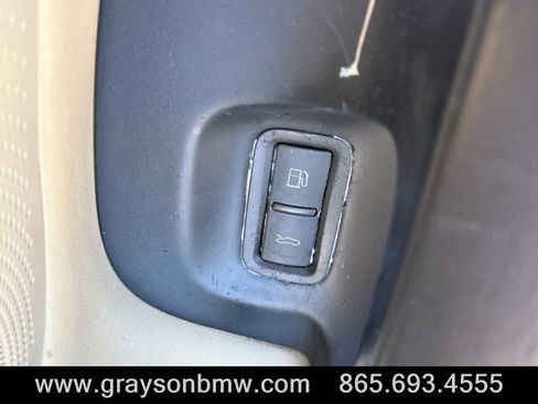 Used 2011 Audi R8 V10 AWD/4WD image 16