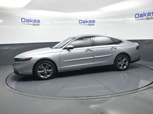 Used 2023 Honda Accord EX image 5