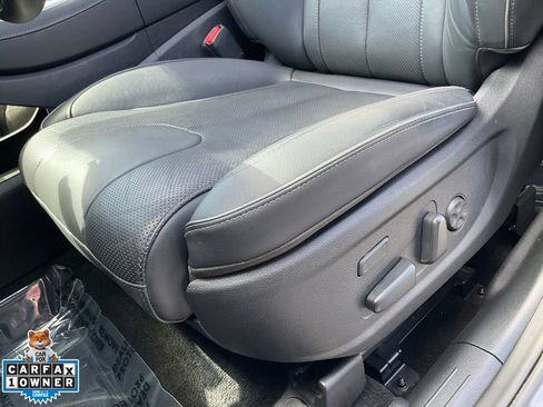 Used 2023 Hyundai Santa Fe Limited AWD/4WD image 19