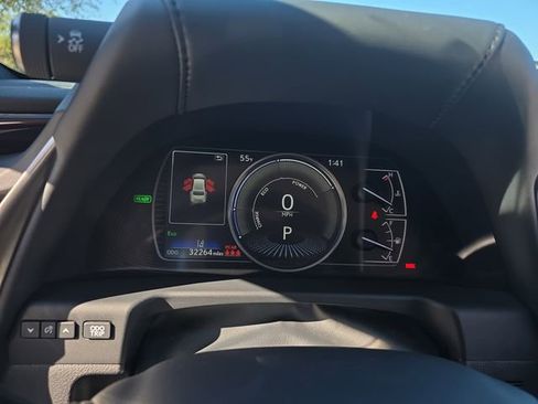 Used 2021 Lexus ES 300h w/ Premium Package image 19