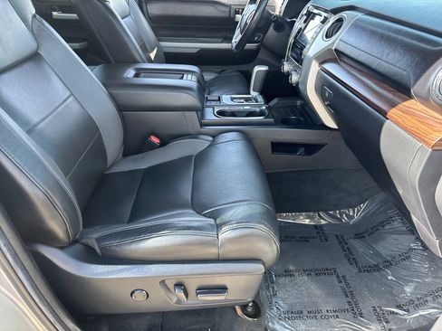 Used 2020 Toyota Tundra Limited w/ Limited Premium Package image 10