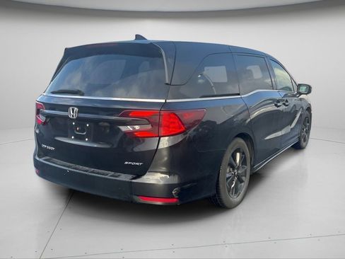 Used 2023 Honda Odyssey Sport image 4