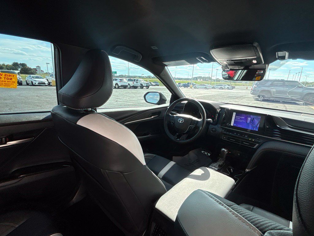 Used 2025 Toyota Camry SE w/ Convenience Package FWD image 29