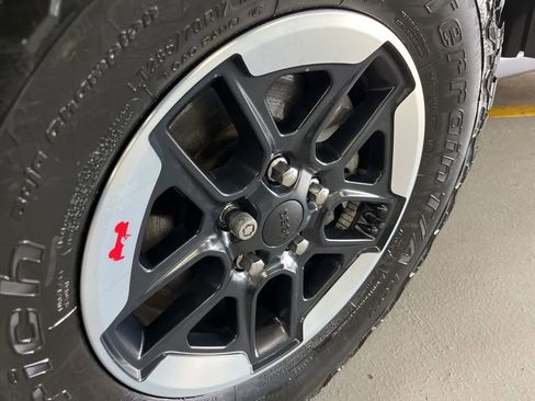 Used 2022 Jeep Wrangler Unlimited Rubicon w/ Cold Weather Group image 14