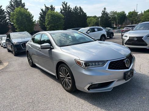 Used 2018 Acura TLX V6 SH-AWD w/ Advance Package image 4