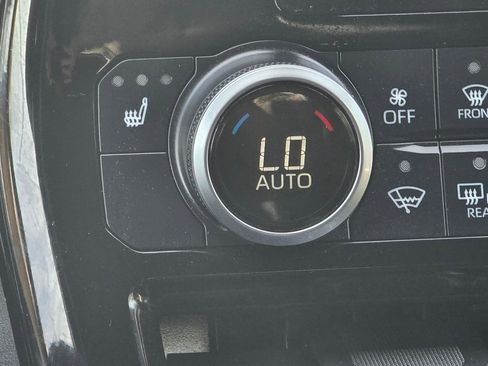 Used 2021 Toyota Highlander XSE image 16