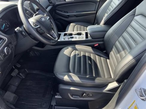 Certified 2024 Ford Edge SEL w/ Convenience Package AWD/4WD image 18