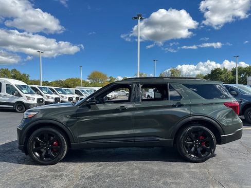 Certified 2022 Ford Explorer ST w/ Equipment Group 401A image 5