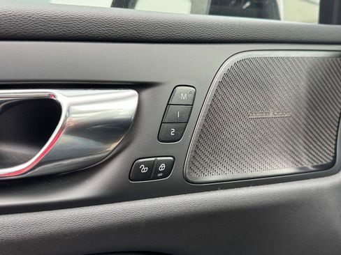 Used 2022 Volvo S60 B5 Momentum AWD/4WD image 19