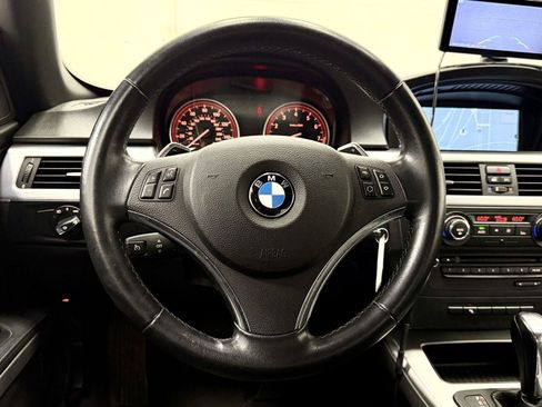 Used 2011 BMW 335i Convertible RWD image 17