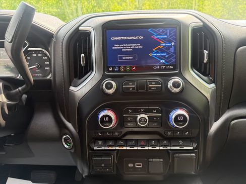Certified 2022 GMC Sierra 3500 Denali w/ Denali Ultimate Package AWD/4WD image 20