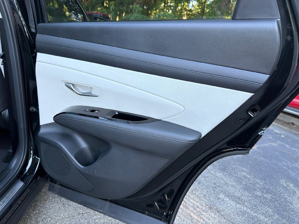 New 2026 Hyundai Tucson Limited FWD image 16