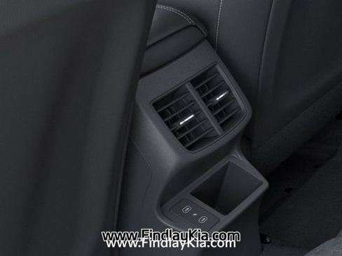 New 2026 Kia Seltos S FWD image 29