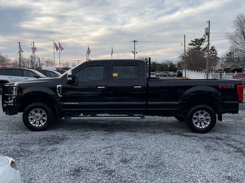 Used 2019 Ford F350 XLT w/ XLT Premium Package image 4