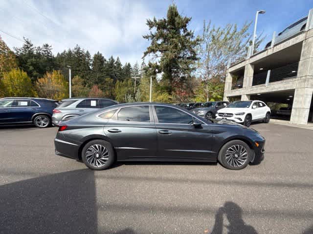 Used 2023 Hyundai Sonata Limited w/ Cargo Package FWD image 4