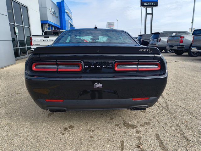 Used 2017 Dodge Challenger SRT Hellcat RWD image 4