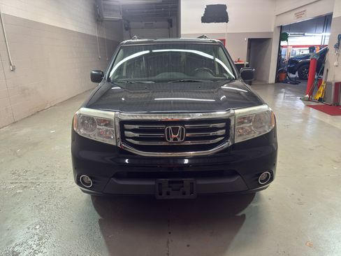 Used 2013 Honda Pilot Touring image 2