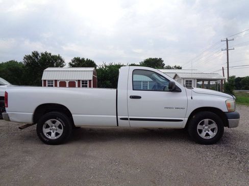 Used 2006 Dodge Ram 1500 Truck ST RWD image 2