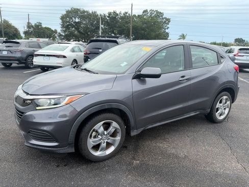 Used 2021 Honda HR-V LX image 3