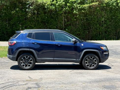 Used 2019 Jeep Compass Trailhawk AWD/4WD image 2